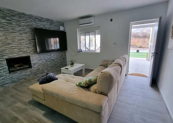 Campo Tranquilo Para Desconectar * Alicante